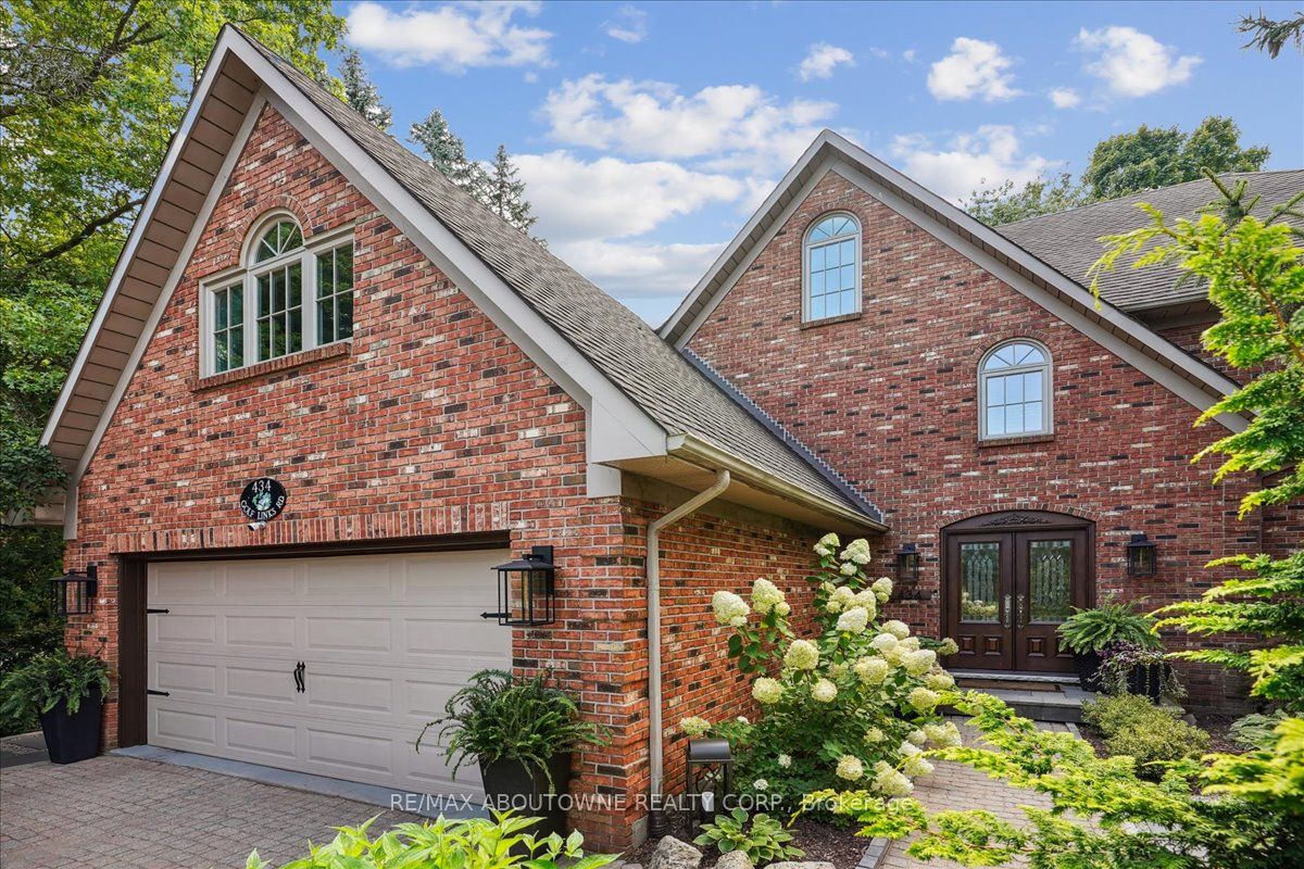434 Golf Links Road, Hamilton, Ontario