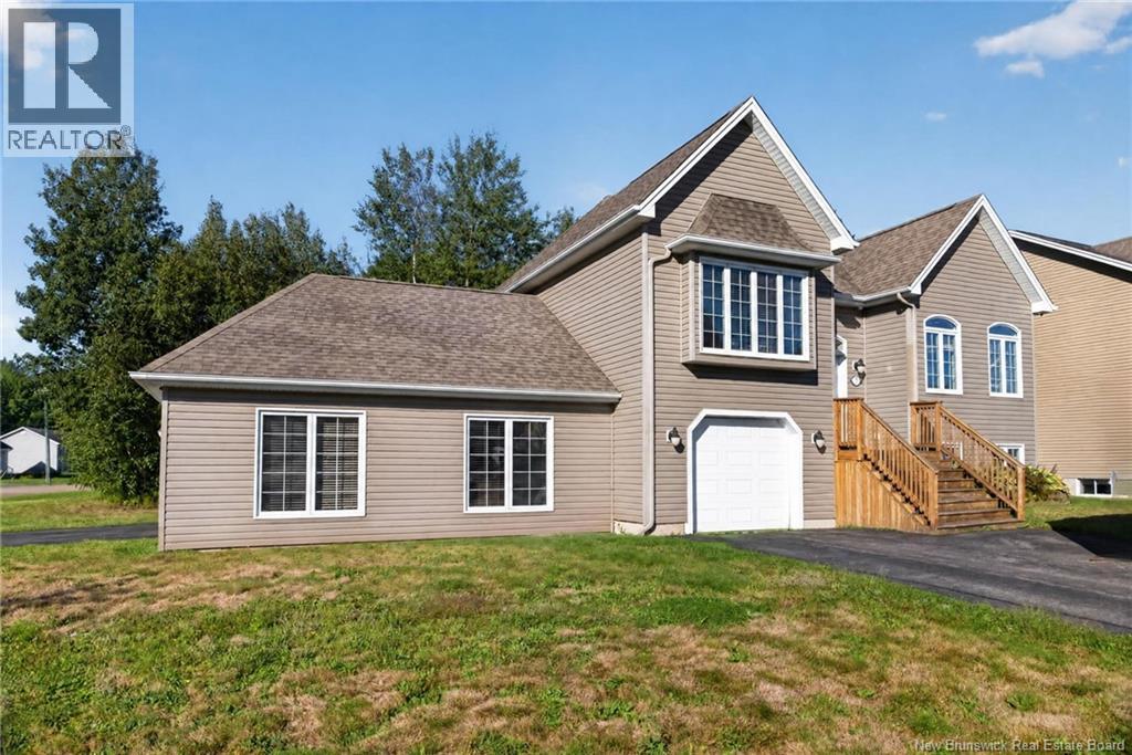 72 Bonaventure, Dieppe, New Brunswick