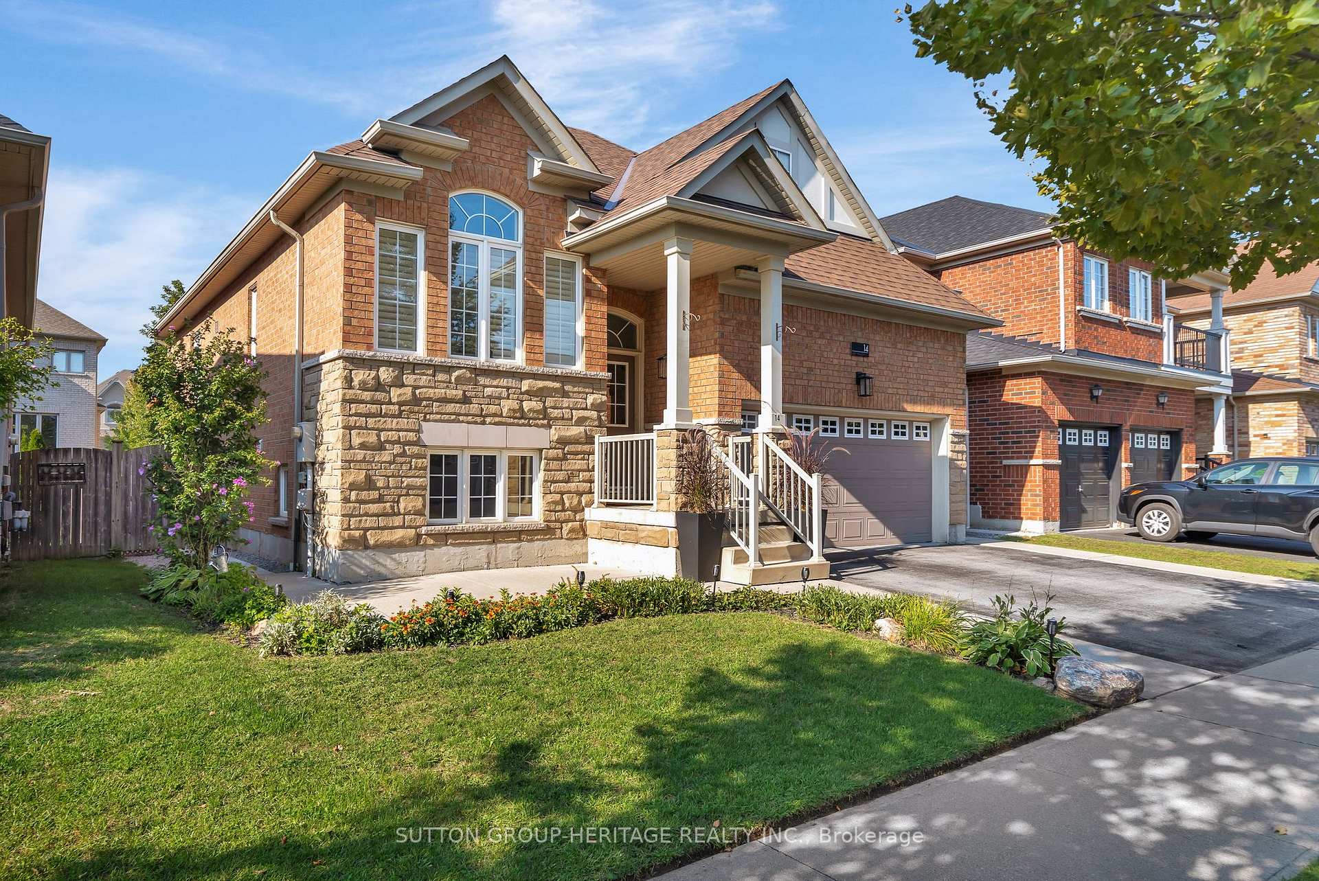 14 Sleepy Hollow Place, Whitby, Ontario