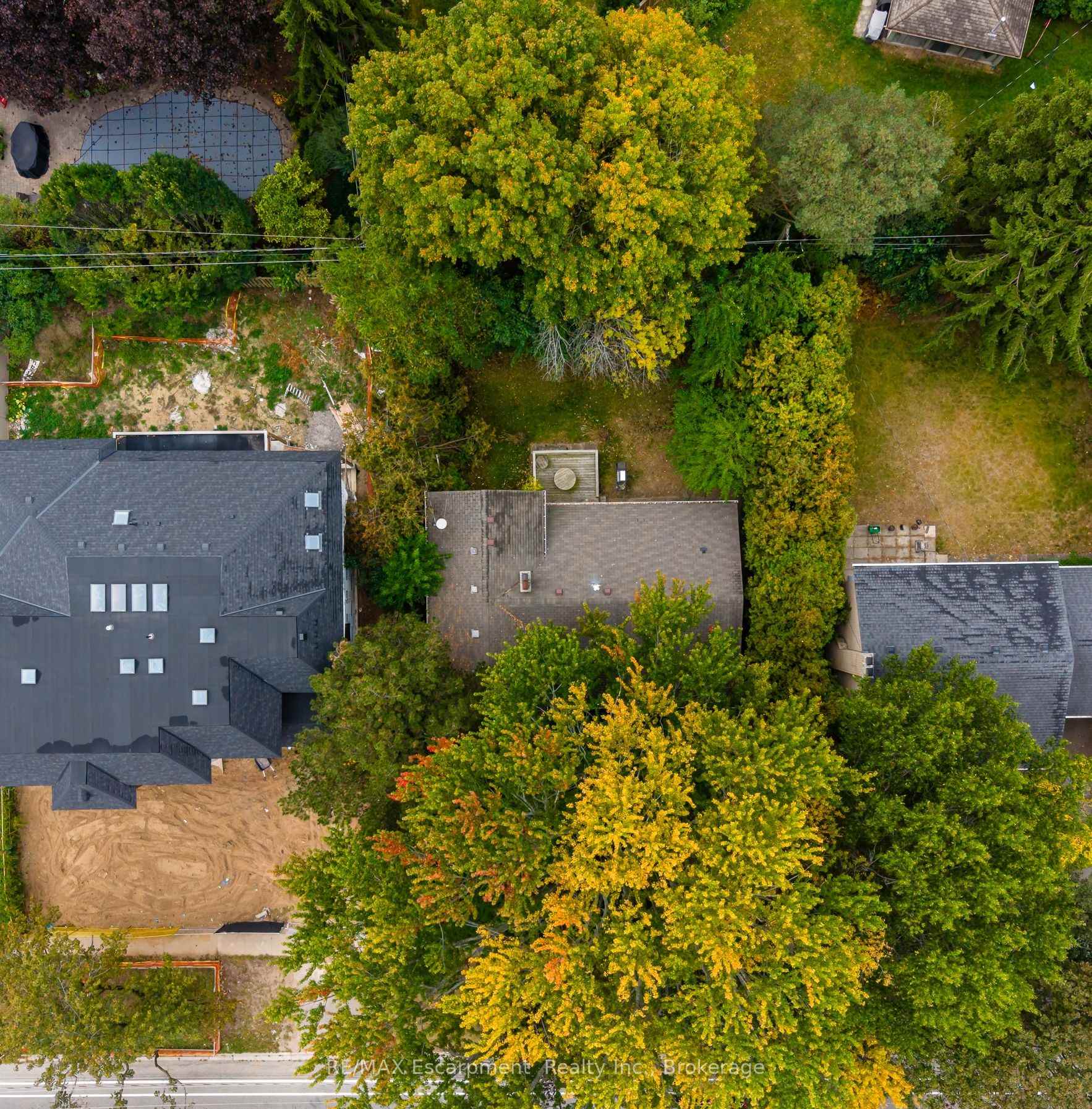 326 Walkers Line, Burlington, Ontario