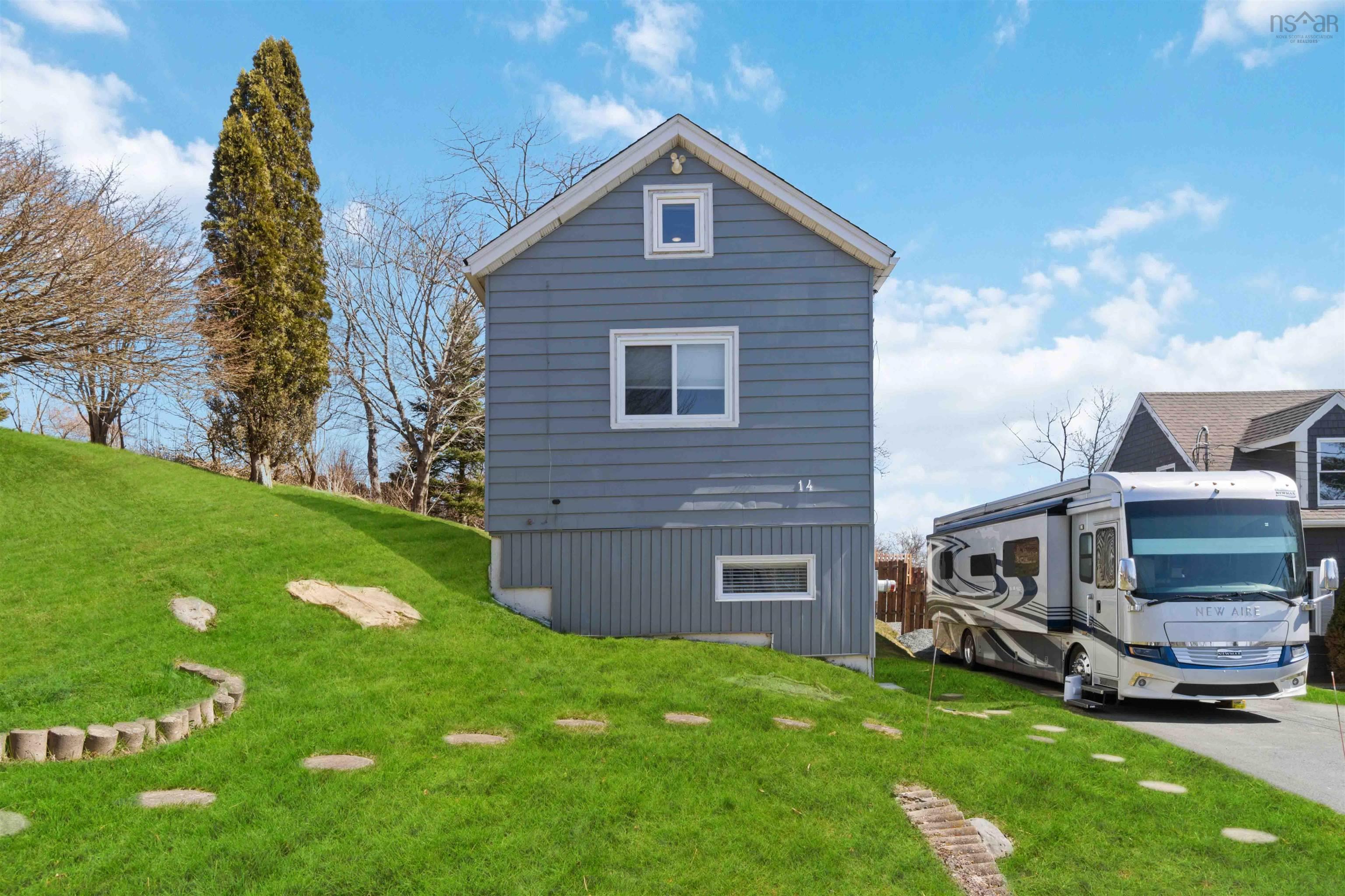14 Belmont Avenue, Dartmouth, Nova Scotia