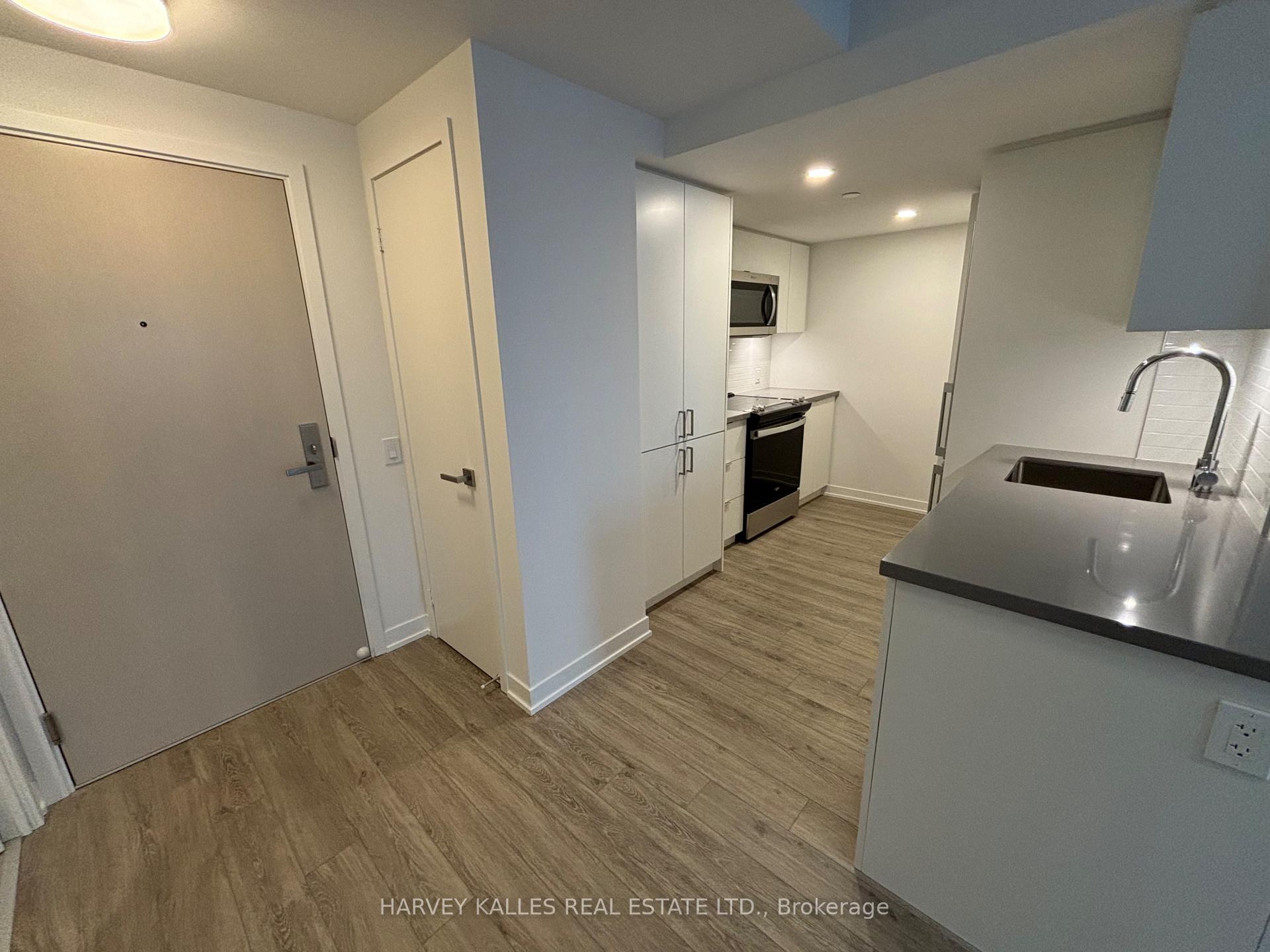 #415 500 Wilson Avenue, Toronto, Ontario