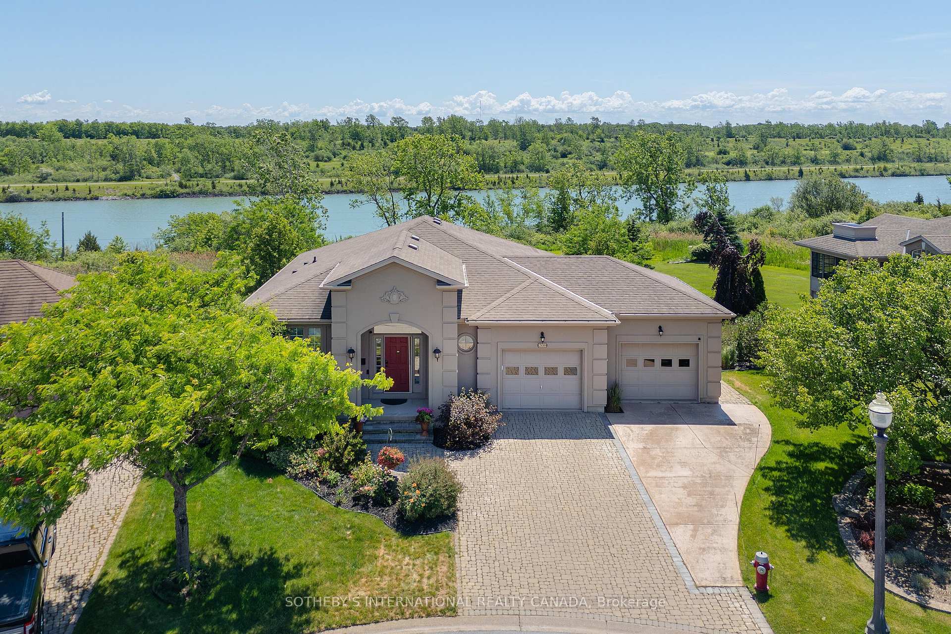 208 Muirfield Trail, Welland, Ontario