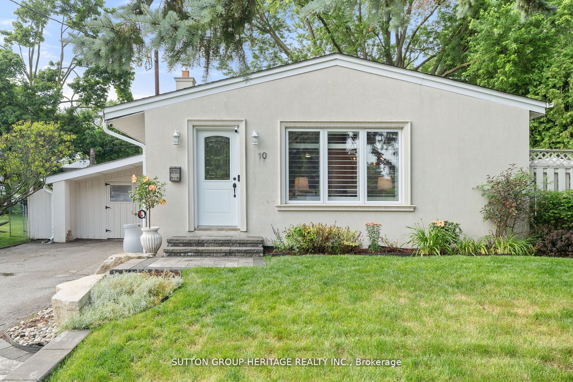 10 Hiley Avenue, Ajax, Ontario