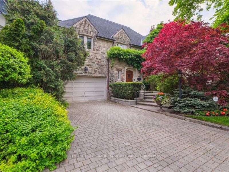 21 Robinwood Avenue, Toronto, Ontario